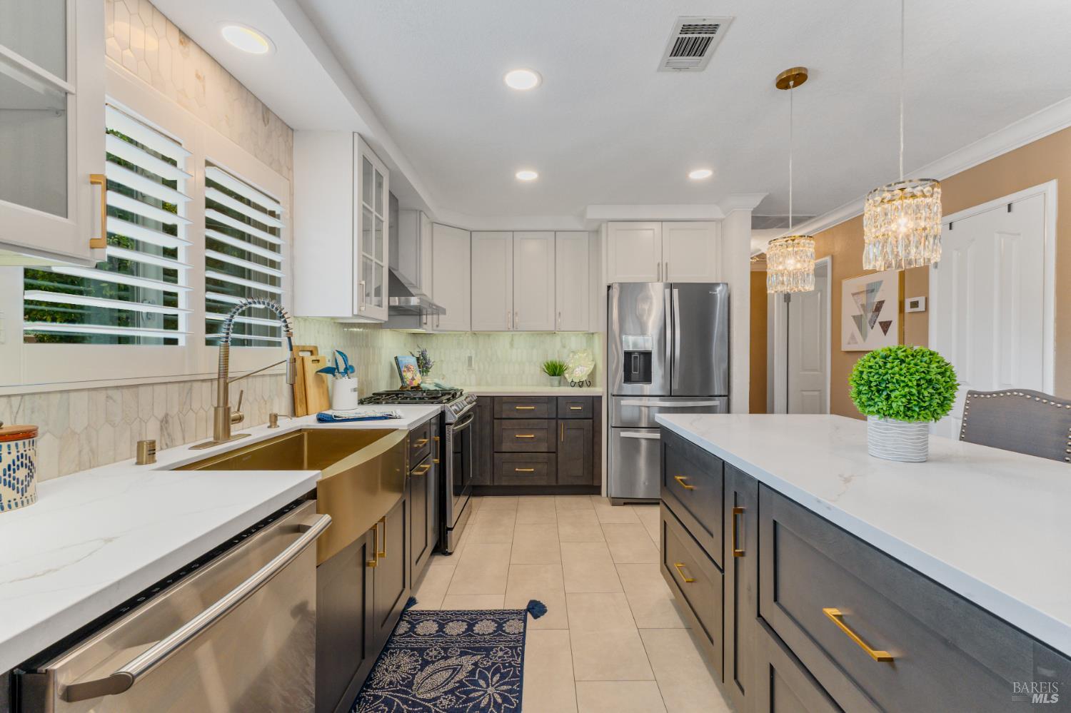 Detail Gallery Image 6 of 24 For 115 Myrtle St, Vacaville,  CA 95688 - 3 Beds | 1 Baths