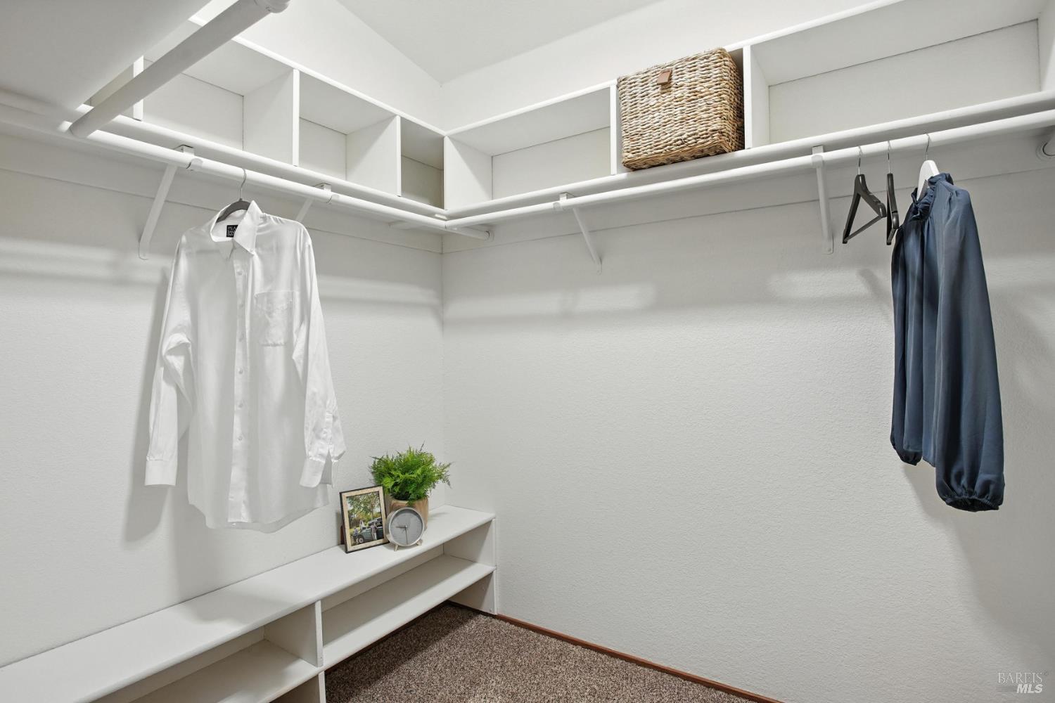Detail Gallery Image 29 of 55 For 551 Stonewood Dr, Vacaville,  CA 95687 - 4 Beds | 2/1 Baths