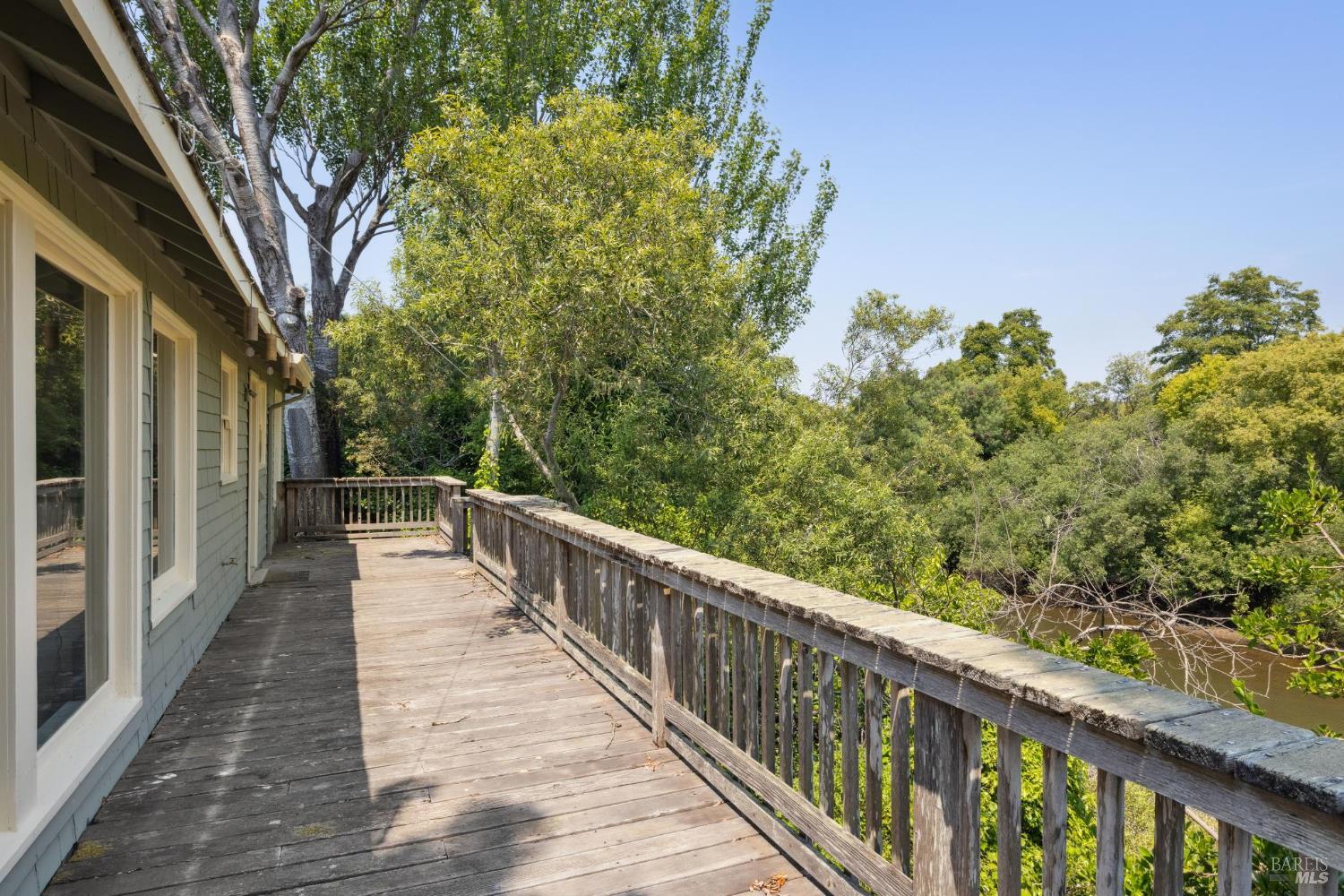 Detail Gallery Image 10 of 11 For 11160 Sir Francis Drake Blvd, Point Reyes Station,  CA 94956 - 2 Beds | 2 Baths