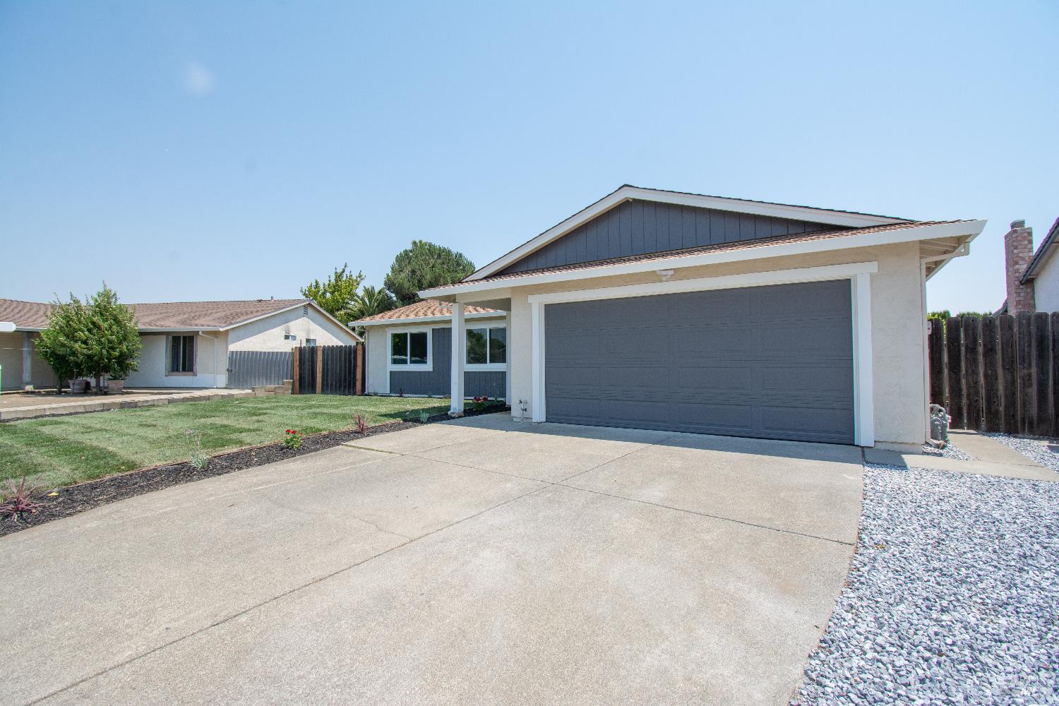 Detail Gallery Image 2 of 34 For 224 Columbus Dr, Fairfield,  CA 94533 - 3 Beds | 2 Baths