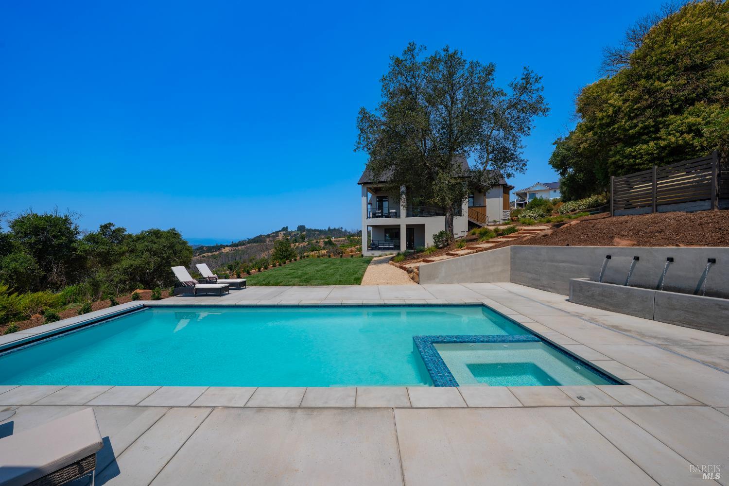 Detail Gallery Image 73 of 99 For 5925 Crystal Dr, Santa Rosa,  CA 95404 - 4 Beds | 4/1 Baths