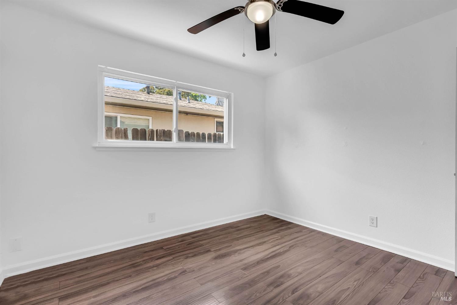 Detail Gallery Image 21 of 47 For 1607 California Dr, Vacaville,  CA 95687 - 3 Beds | 2 Baths