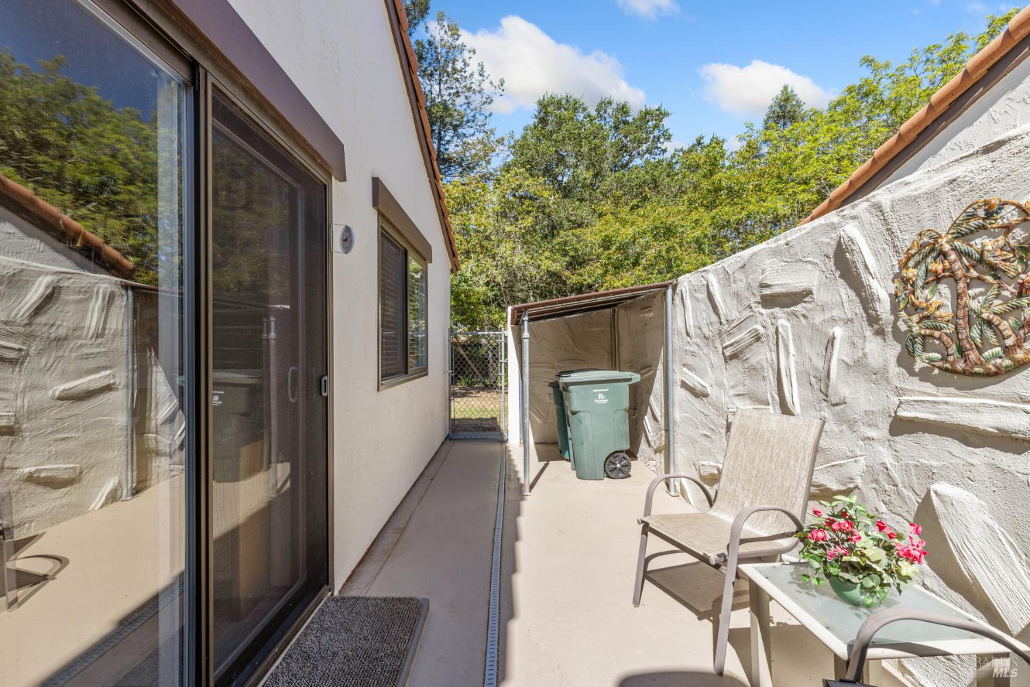 Detail Gallery Image 32 of 42 For 706 Adobe Dr, Santa Rosa,  CA 95404 - 3 Beds | 2 Baths