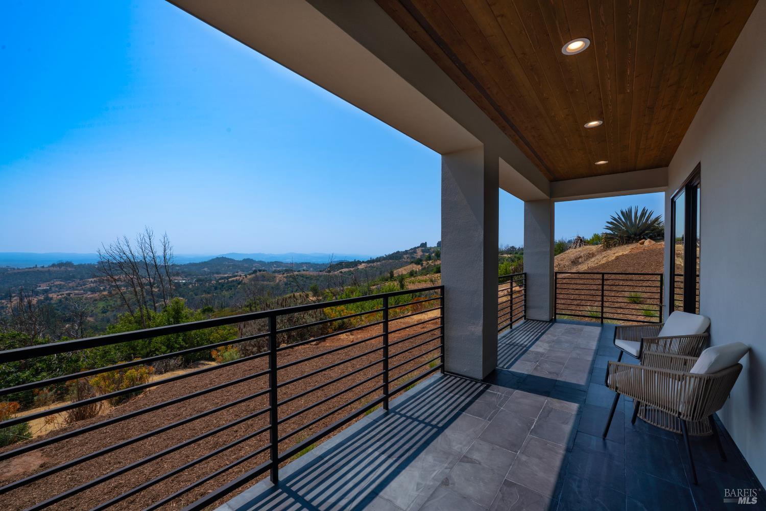 Detail Gallery Image 79 of 99 For 5925 Crystal Dr, Santa Rosa,  CA 95404 - 4 Beds | 4/1 Baths
