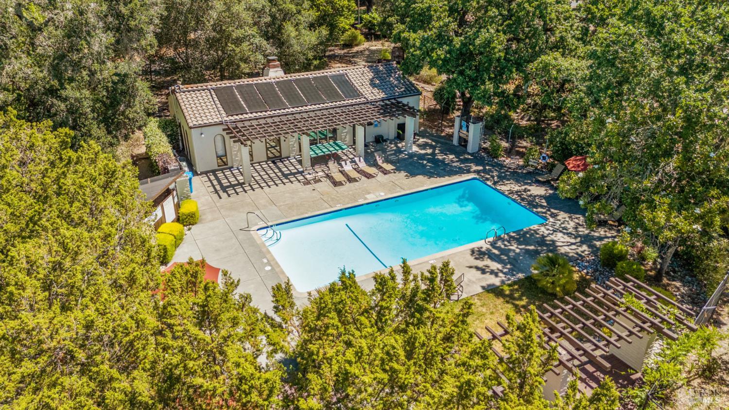 Detail Gallery Image 40 of 42 For 706 Adobe Dr, Santa Rosa,  CA 95404 - 3 Beds | 2 Baths