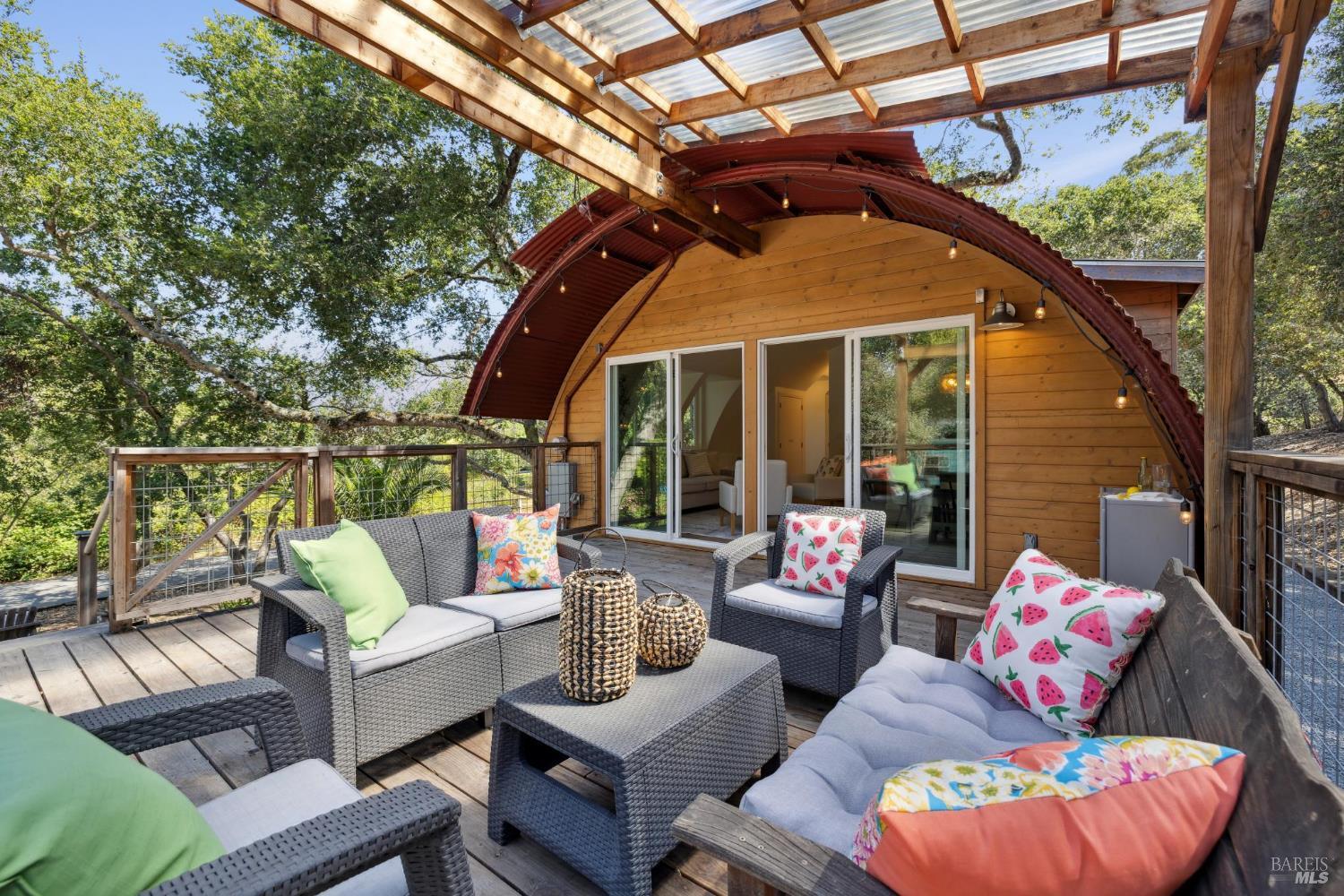 Detail Gallery Image 31 of 50 For 1863 Mountain View Ave, Petaluma,  CA 94952 - 2 Beds | 1 Baths