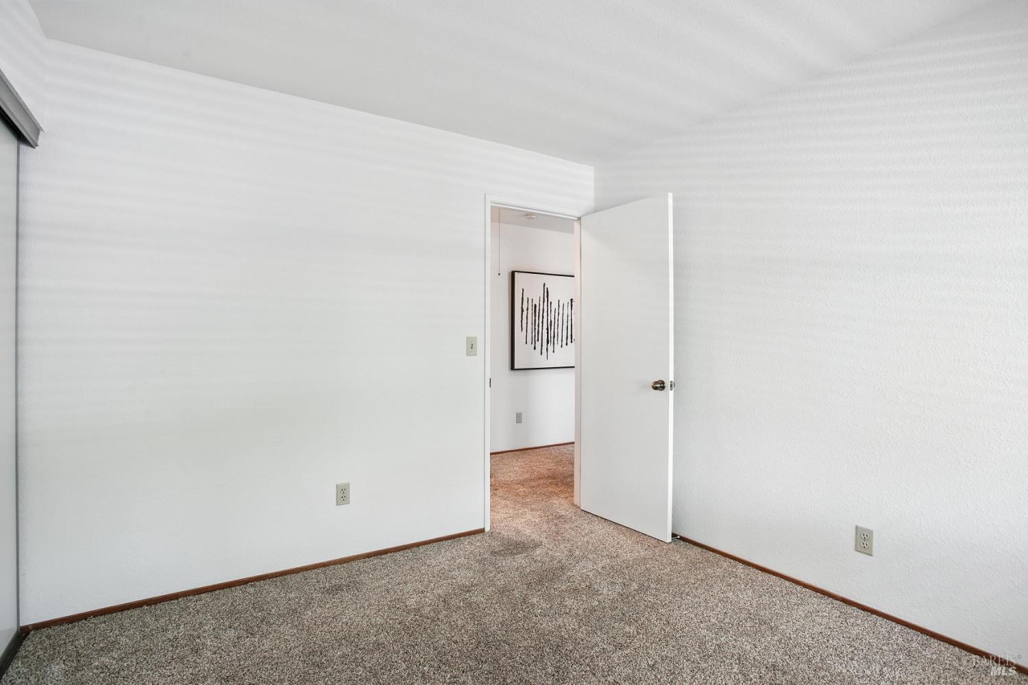 Detail Gallery Image 24 of 55 For 551 Stonewood Dr, Vacaville,  CA 95687 - 4 Beds | 2/1 Baths