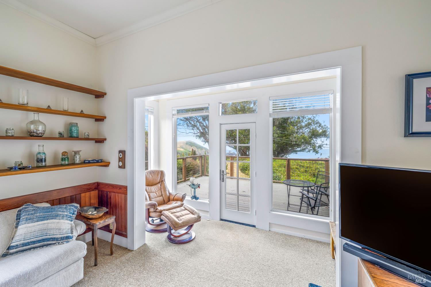 Detail Gallery Image 7 of 42 For 3781 N Highway 1 Unkn, Albion,  CA 95410 - 4 Beds | 2 Baths