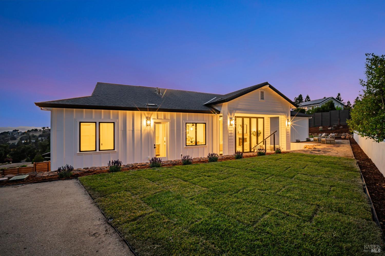 Detail Gallery Image 40 of 48 For 3572 Southridge Dr, Santa Rosa,  CA 95403 - 4 Beds | 4 Baths