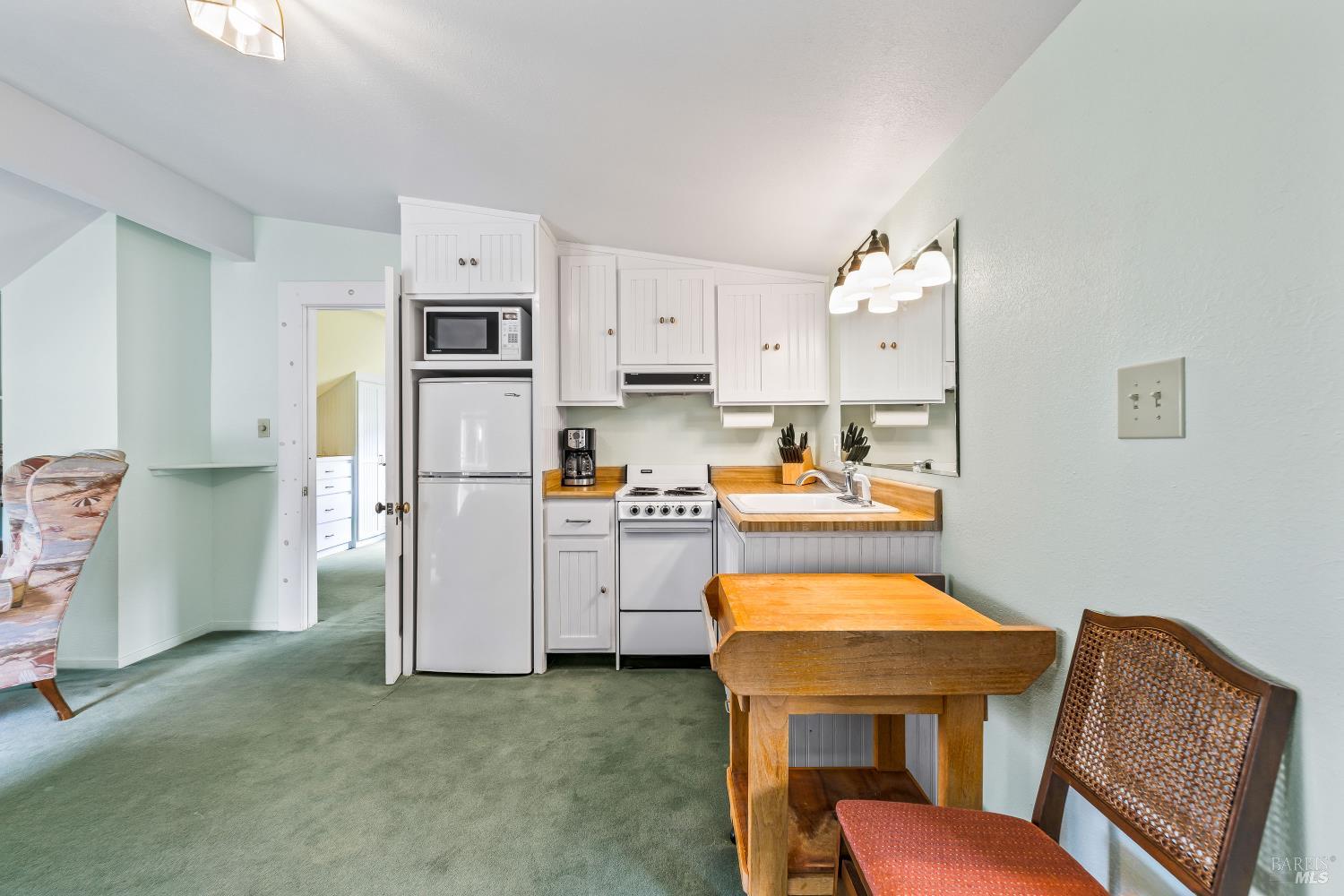 Detail Gallery Image 23 of 42 For 3781 N Highway 1 Unkn, Albion,  CA 95410 - 4 Beds | 2 Baths