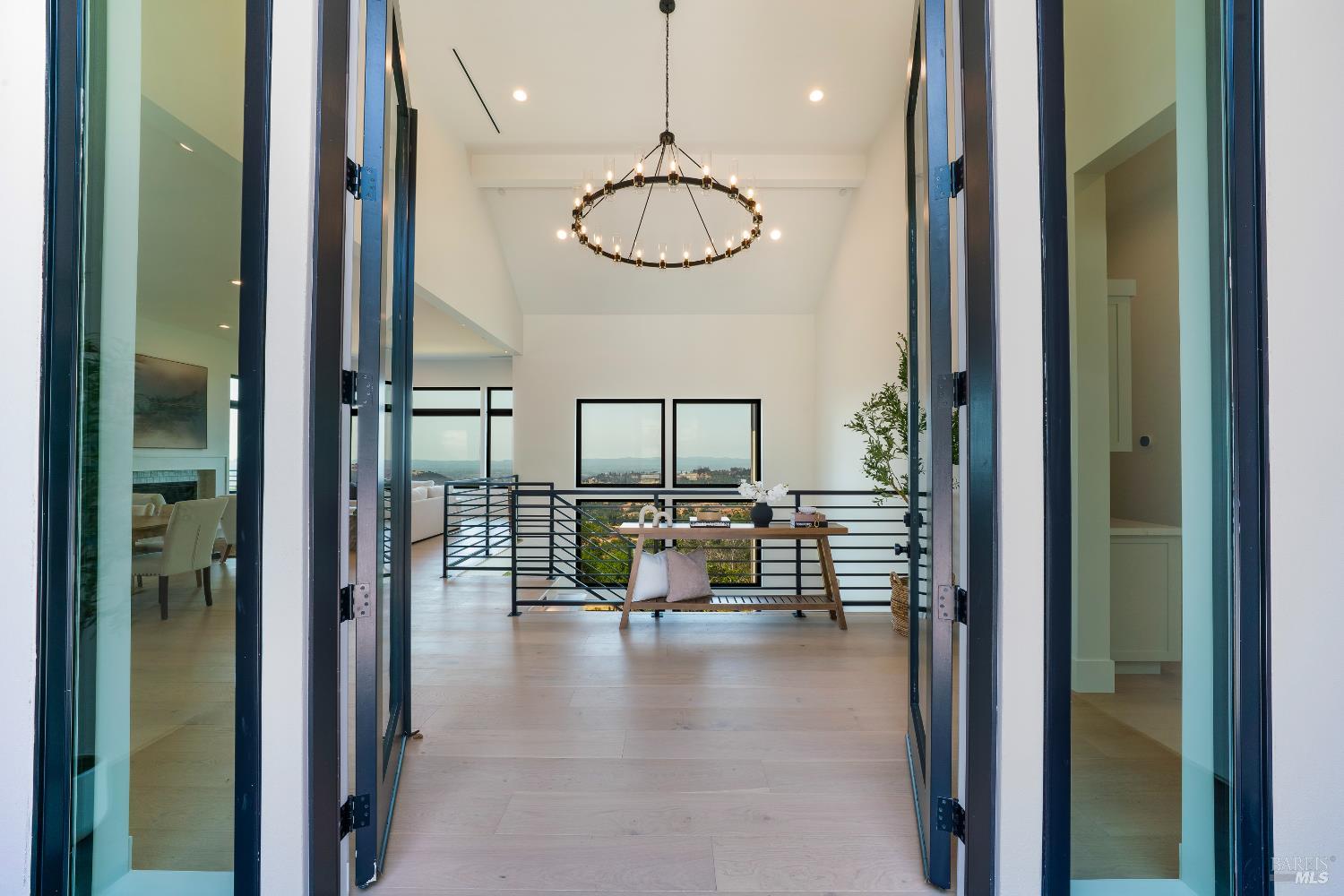 Detail Gallery Image 17 of 99 For 5925 Crystal Dr, Santa Rosa,  CA 95404 - 4 Beds | 4/1 Baths