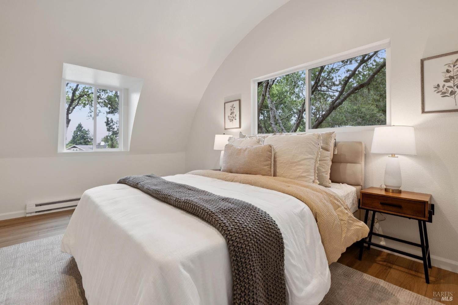 Detail Gallery Image 19 of 50 For 1863 Mountain View Ave, Petaluma,  CA 94952 - 2 Beds | 1 Baths