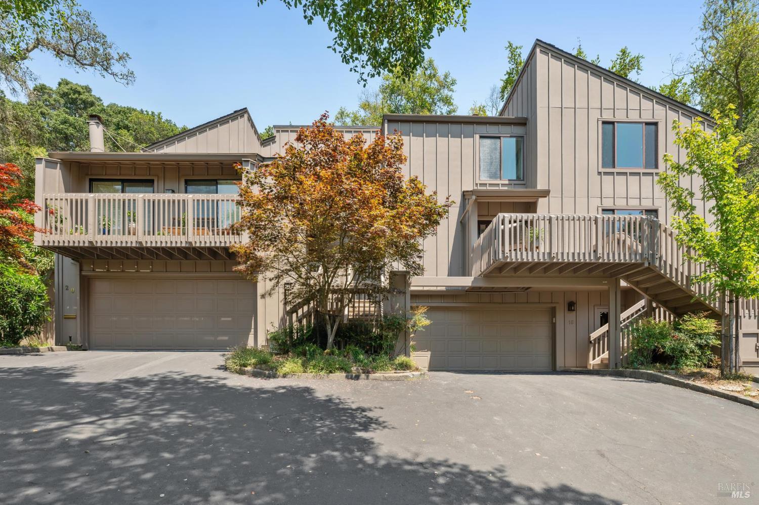 Detail Gallery Image 2 of 53 For 18 Eagle Gap Rd, Novato,  CA 94949 - 4 Beds | 2/1 Baths