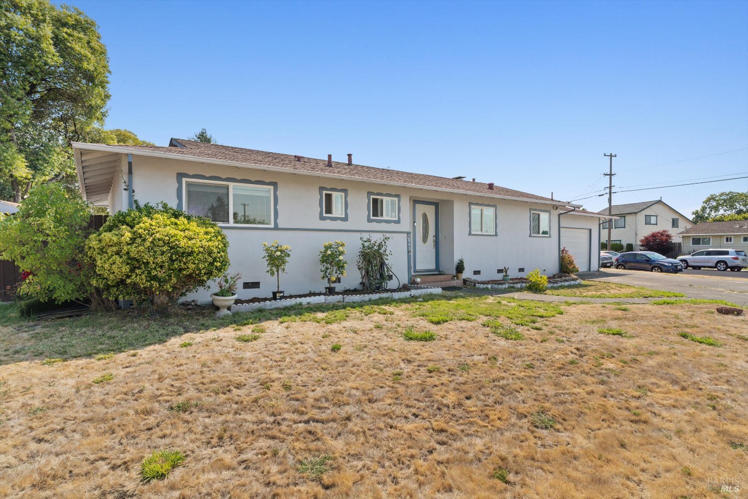 Detail Gallery Image 18 of 28 For 7083 Almond St, Rohnert Park,  CA 94928 - 3 Beds | 2 Baths