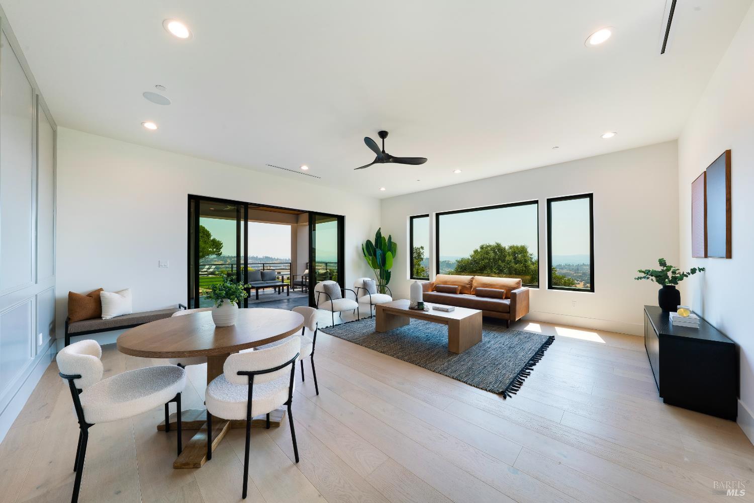 Detail Gallery Image 54 of 99 For 5925 Crystal Dr, Santa Rosa,  CA 95404 - 4 Beds | 4/1 Baths