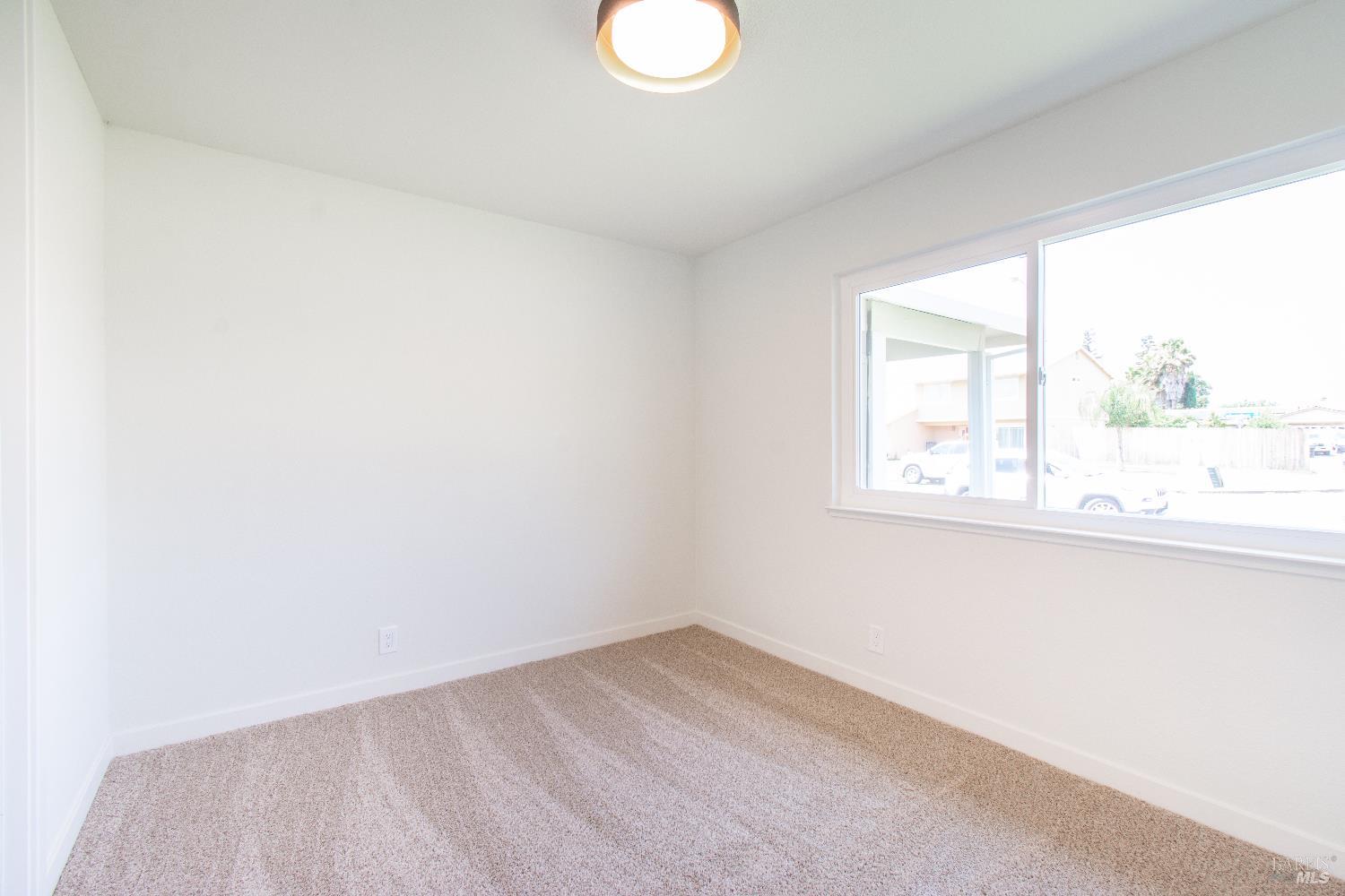 Detail Gallery Image 7 of 34 For 224 Columbus Dr, Fairfield,  CA 94533 - 3 Beds | 2 Baths