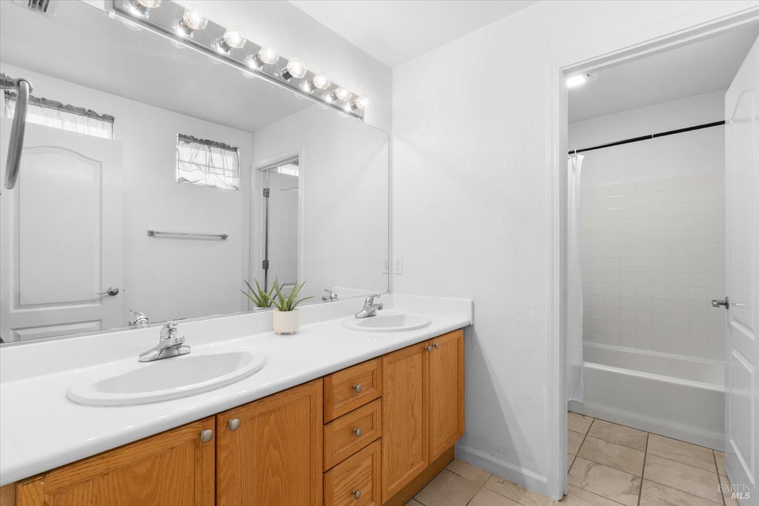 Detail Gallery Image 41 of 63 For 4239 Brudenell Dr, Fairfield,  CA 94533 - 5 Beds | 3 Baths