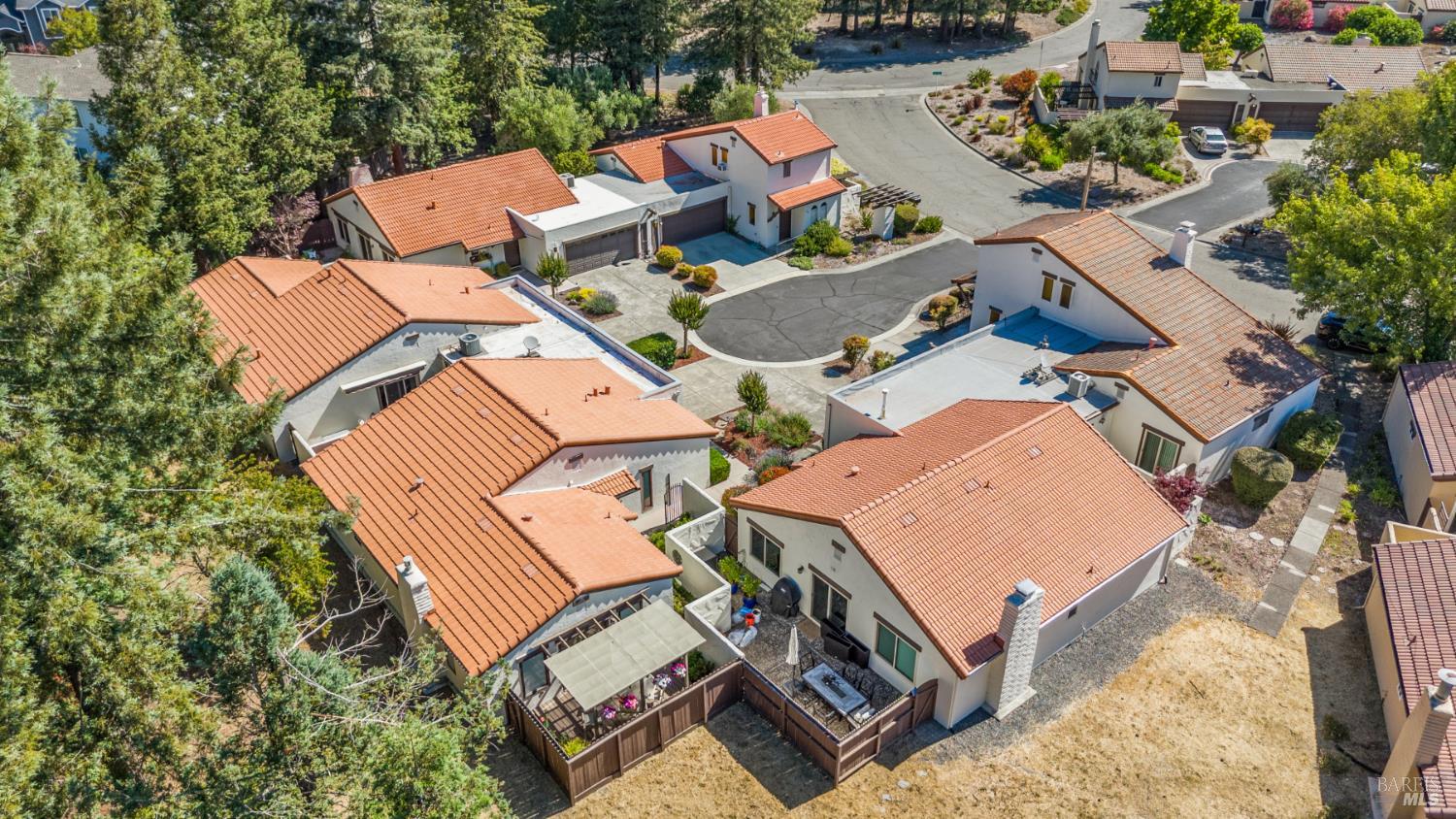 Detail Gallery Image 38 of 42 For 706 Adobe Dr, Santa Rosa,  CA 95404 - 3 Beds | 2 Baths