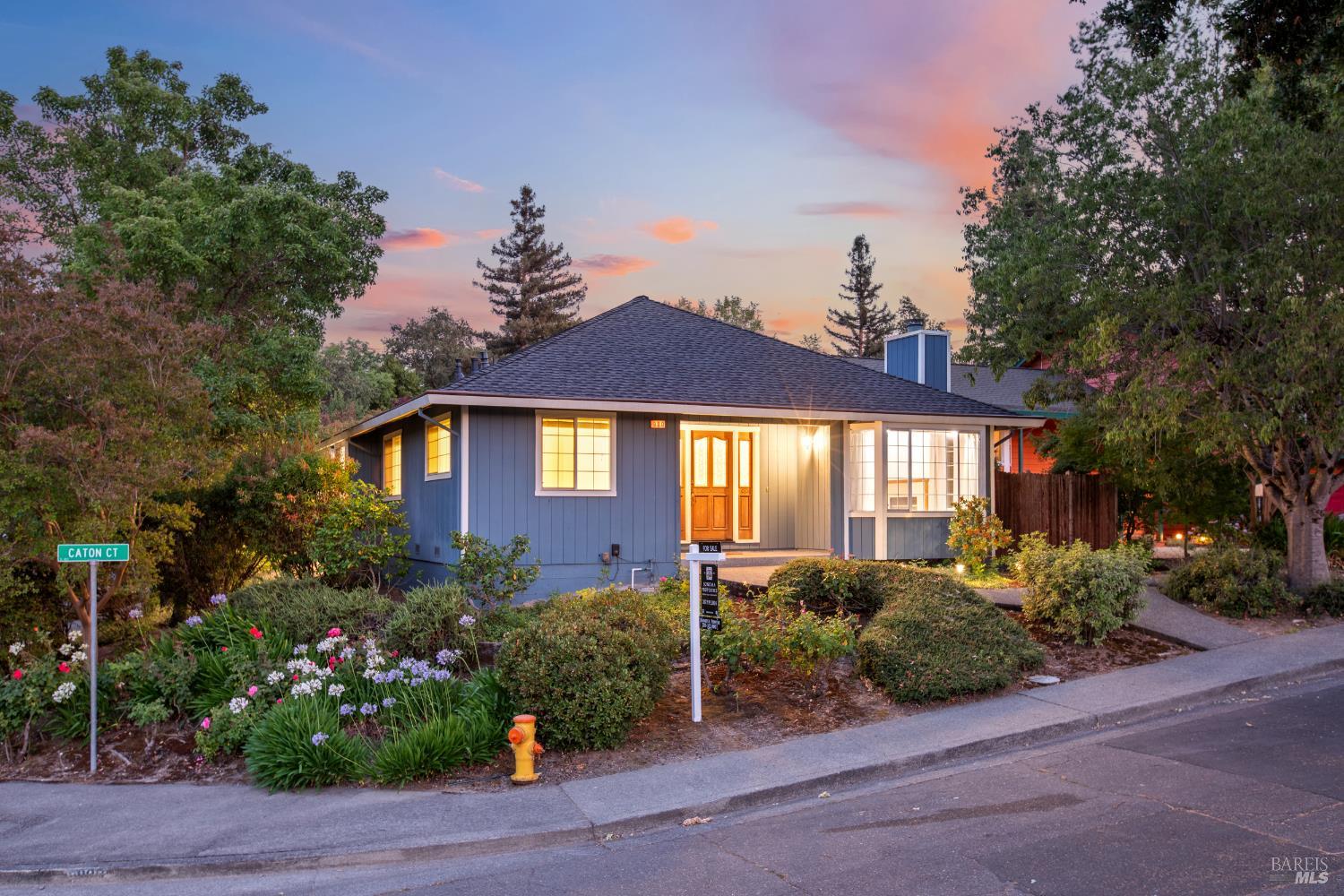 Detail Gallery Image 2 of 43 For 900 Caton Ct, Sonoma,  CA 95476 - 3 Beds | 2 Baths