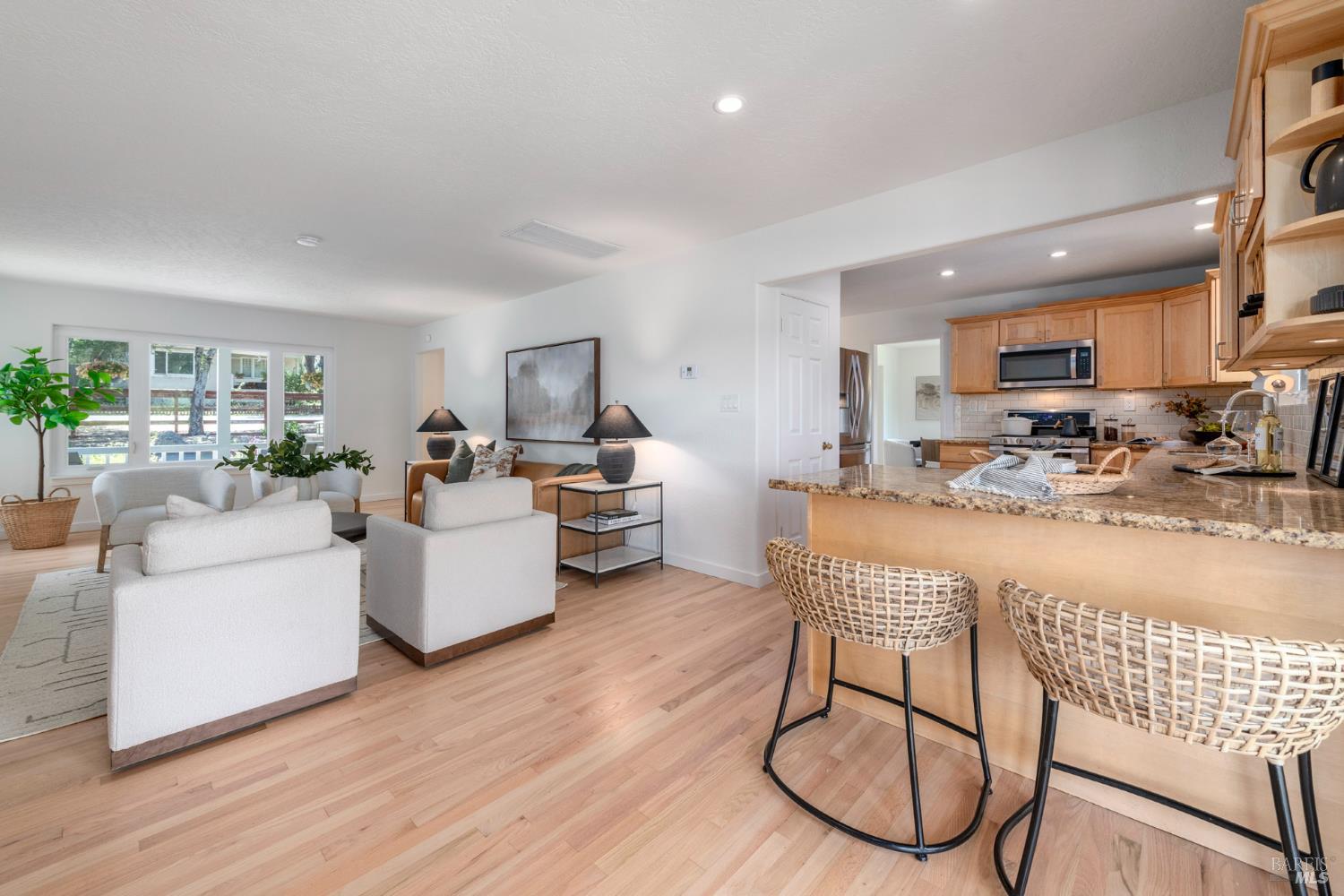 Detail Gallery Image 21 of 96 For 635 Palm Ave, Penngrove,  CA 94951 - 4 Beds | 2/1 Baths