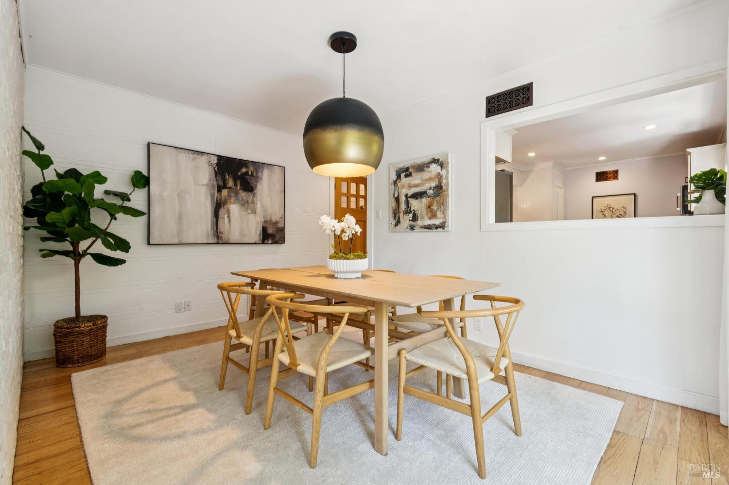 Detail Gallery Image 29 of 66 For 2 Fairview Ct, San Anselmo,  CA 94960 - 3 Beds | 2 Baths
