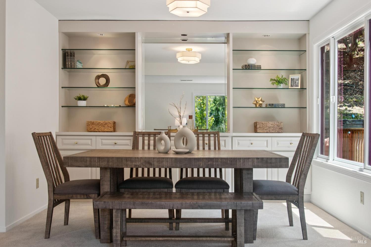 Detail Gallery Image 12 of 53 For 18 Eagle Gap Rd, Novato,  CA 94949 - 4 Beds | 2/1 Baths