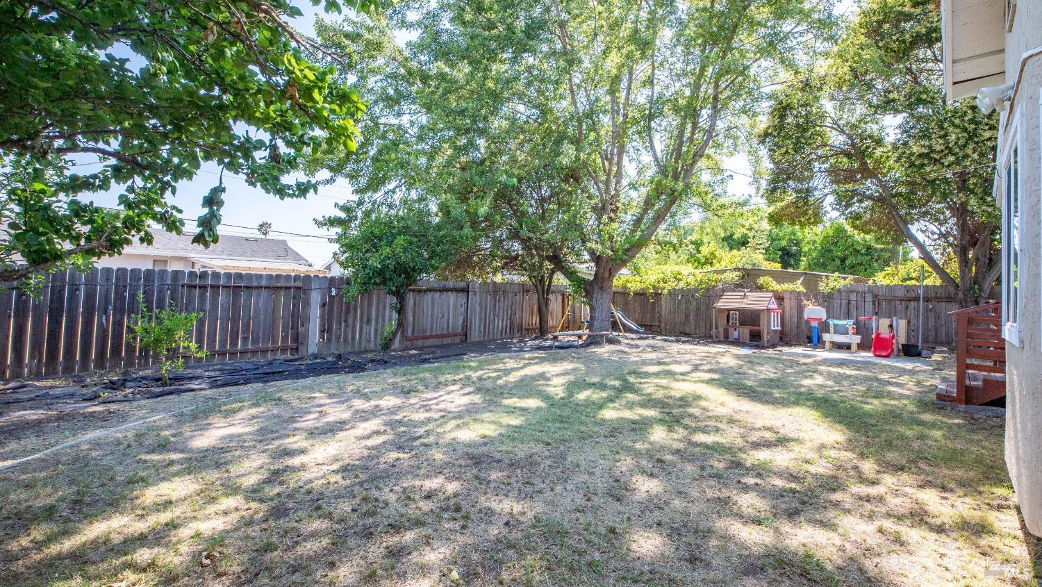 Detail Gallery Image 29 of 45 For 713 San Remo St, Fairfield,  CA 94533 - 4 Beds | 2 Baths