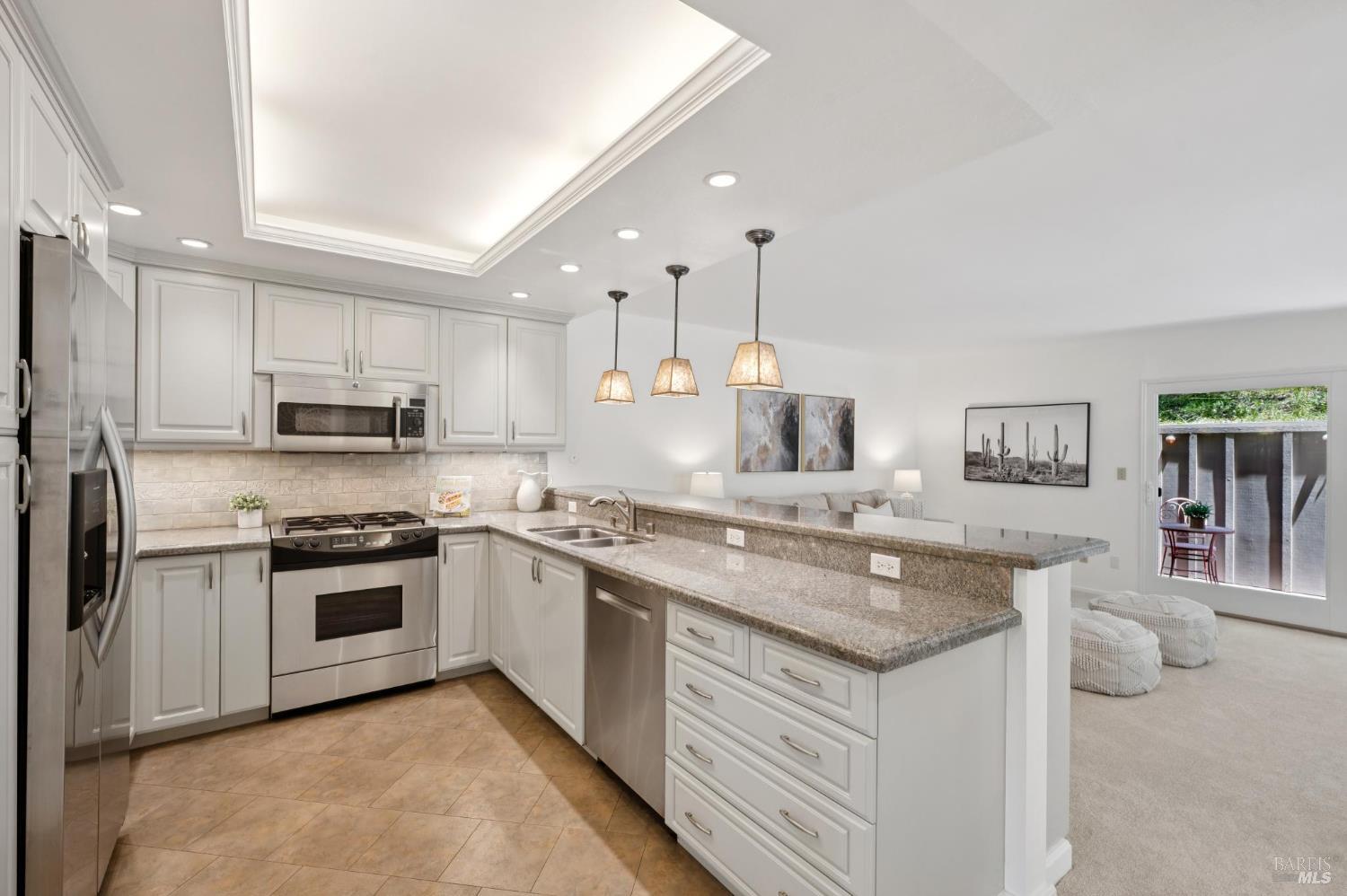 Detail Gallery Image 14 of 53 For 18 Eagle Gap Rd, Novato,  CA 94949 - 4 Beds | 2/1 Baths