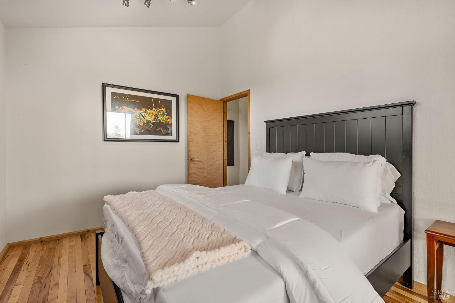 Detail Gallery Image 29 of 39 For 37940 Pacific View Dr, Gualala,  CA 95445 - 4 Beds | 4 Baths