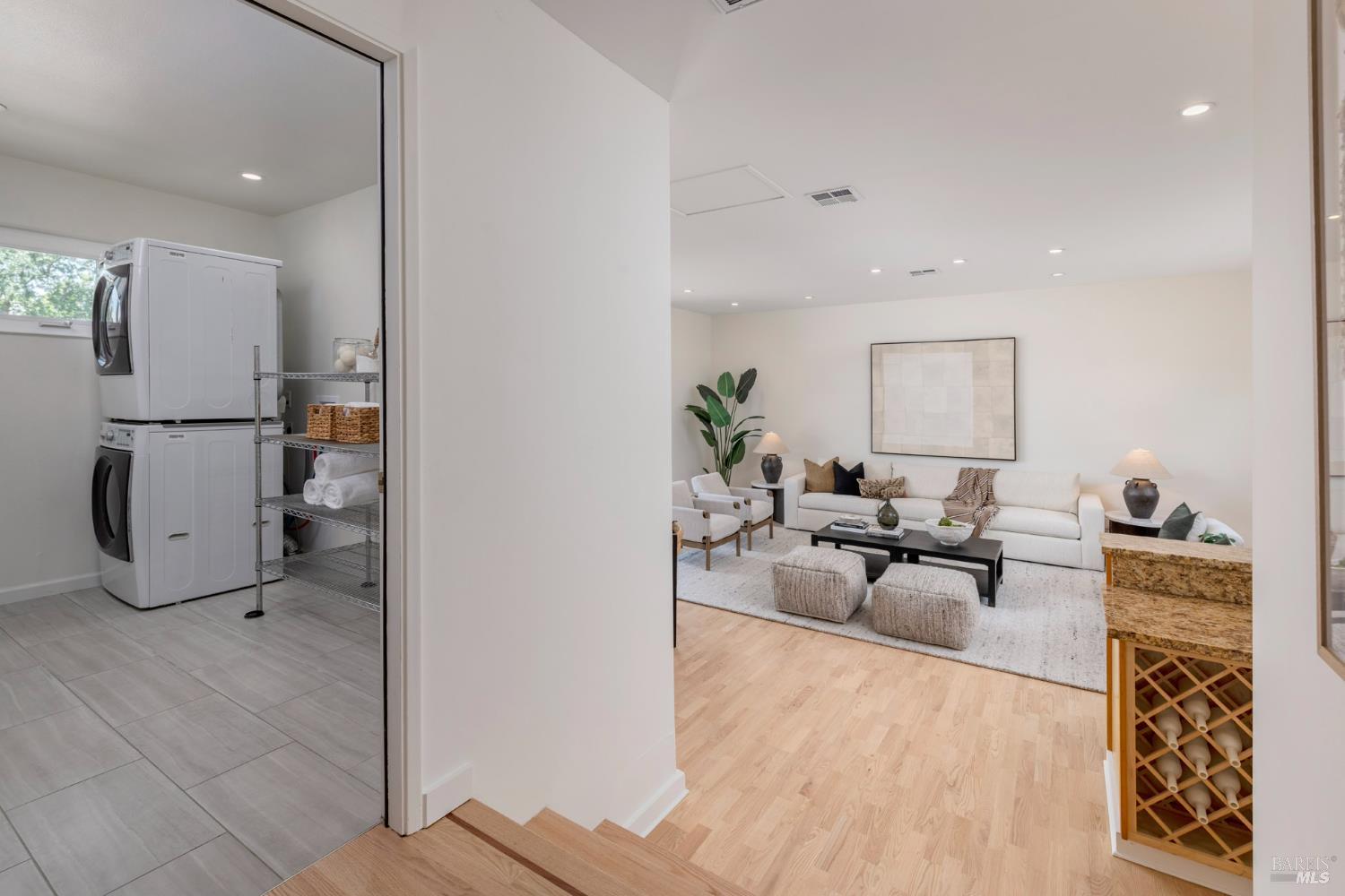 Detail Gallery Image 27 of 96 For 635 Palm Ave, Penngrove,  CA 94951 - 4 Beds | 2/1 Baths