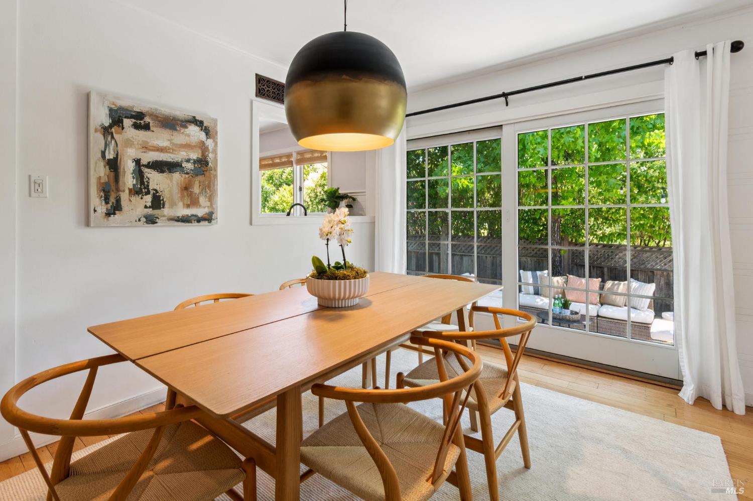 Detail Gallery Image 31 of 66 For 2 Fairview Ct, San Anselmo,  CA 94960 - 3 Beds | 2 Baths