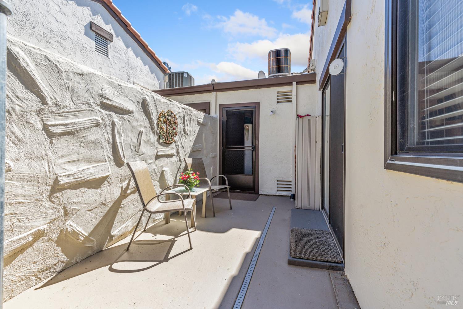 Detail Gallery Image 33 of 42 For 706 Adobe Dr, Santa Rosa,  CA 95404 - 3 Beds | 2 Baths