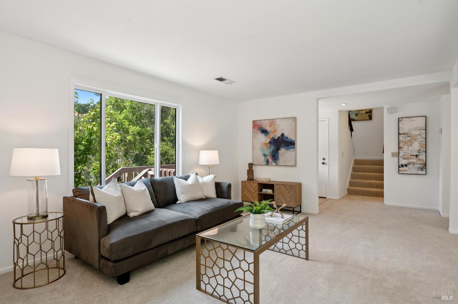 Detail Gallery Image 7 of 53 For 18 Eagle Gap Rd, Novato,  CA 94949 - 4 Beds | 2/1 Baths