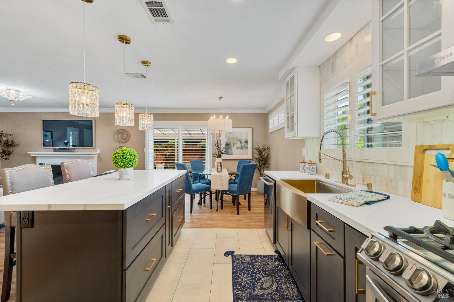 Detail Gallery Image 7 of 24 For 115 Myrtle St, Vacaville,  CA 95688 - 3 Beds | 1 Baths