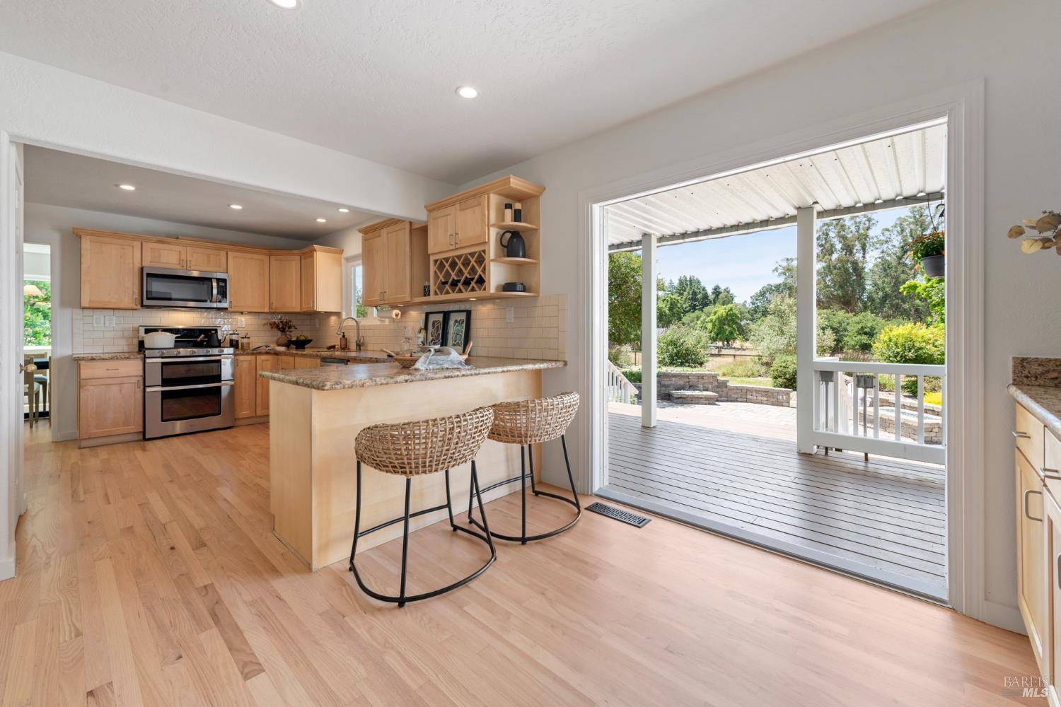 Detail Gallery Image 23 of 96 For 635 Palm Ave, Penngrove,  CA 94951 - 4 Beds | 2/1 Baths