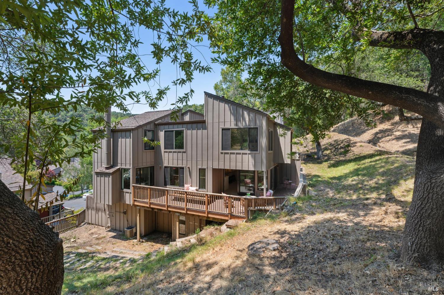 Detail Gallery Image 48 of 53 For 18 Eagle Gap Rd, Novato,  CA 94949 - 4 Beds | 2/1 Baths