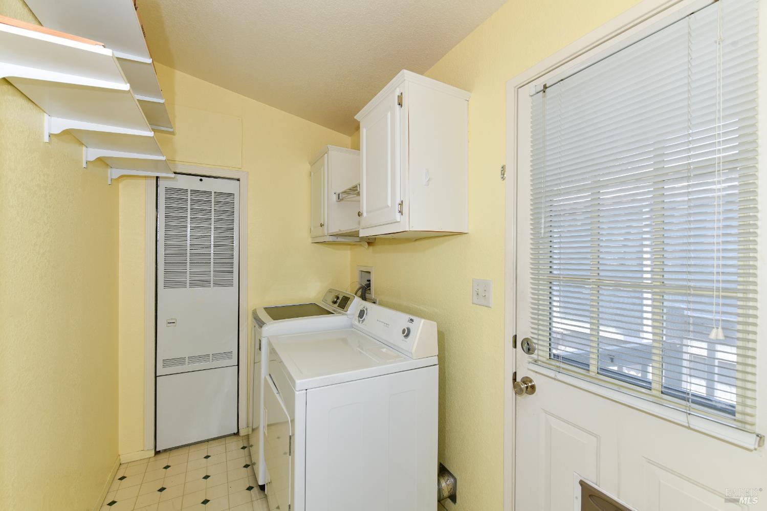 Detail Gallery Image 43 of 62 For 84 N Napa Dr, Petaluma,  CA 94954 - 3 Beds | 2 Baths