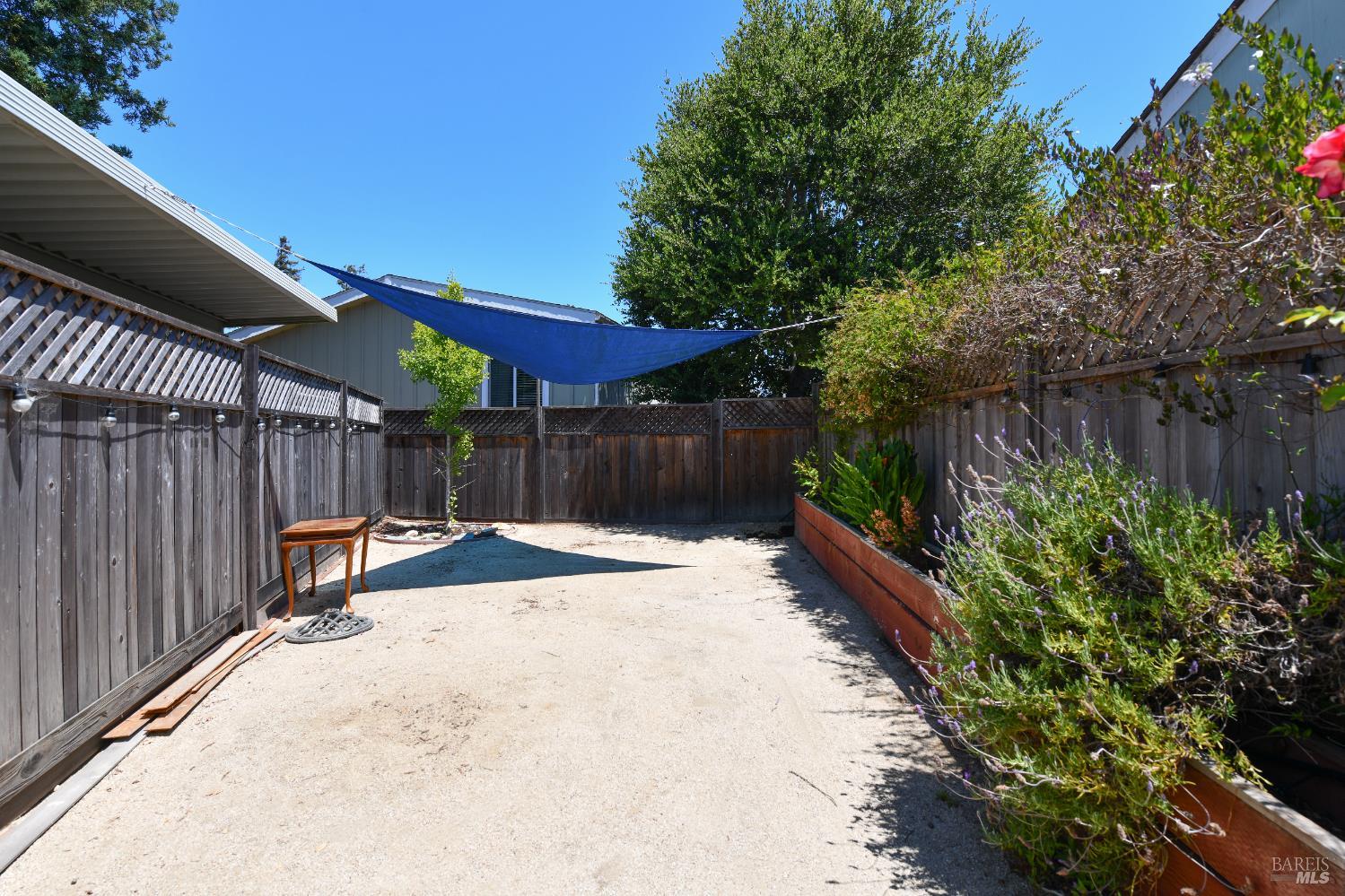 Detail Gallery Image 49 of 62 For 84 N Napa Dr, Petaluma,  CA 94954 - 3 Beds | 2 Baths