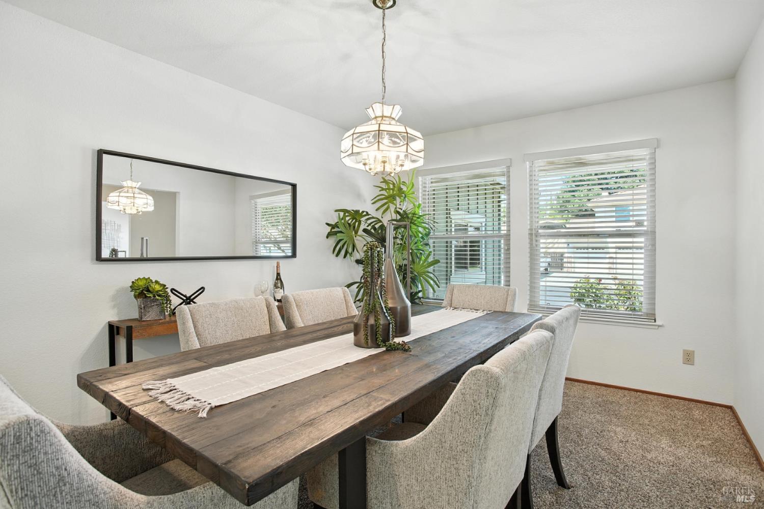 Detail Gallery Image 15 of 55 For 551 Stonewood Dr, Vacaville,  CA 95687 - 4 Beds | 2/1 Baths
