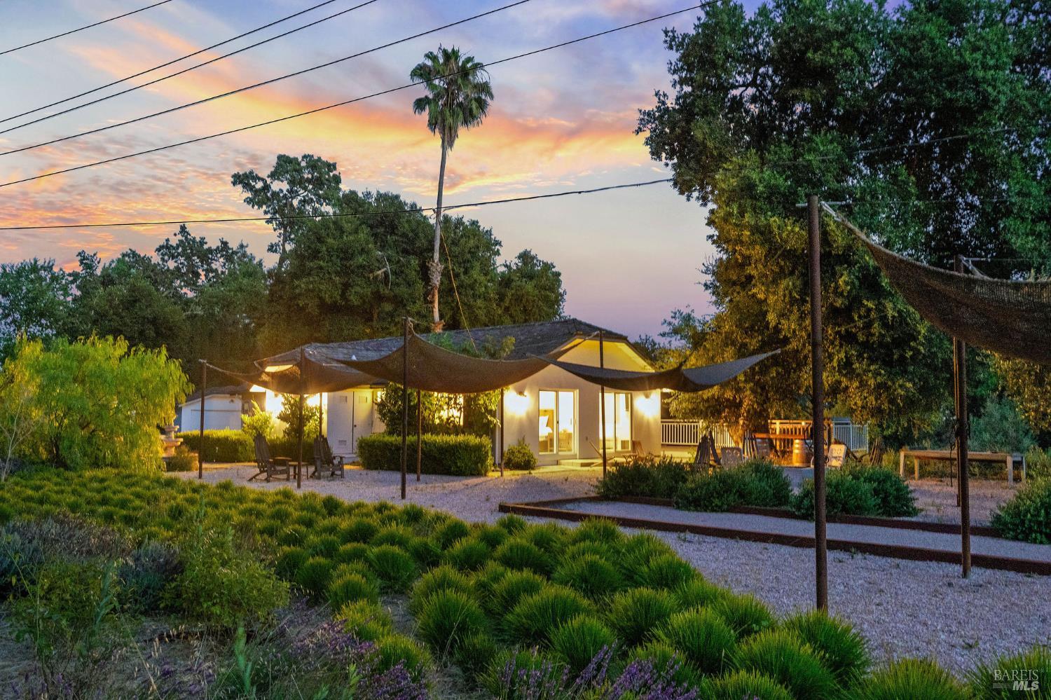 Detail Gallery Image 26 of 26 For 691 Silverado Trl, Saint Helena,  CA 94574 - 2 Beds | 2 Baths