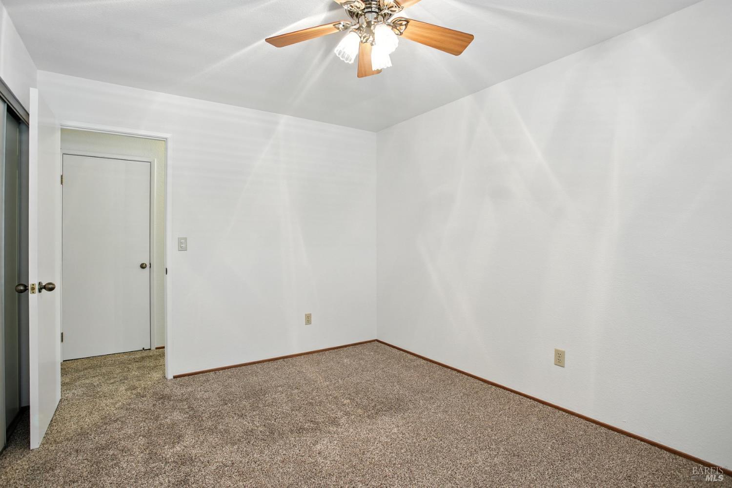 Detail Gallery Image 21 of 55 For 551 Stonewood Dr, Vacaville,  CA 95687 - 4 Beds | 2/1 Baths