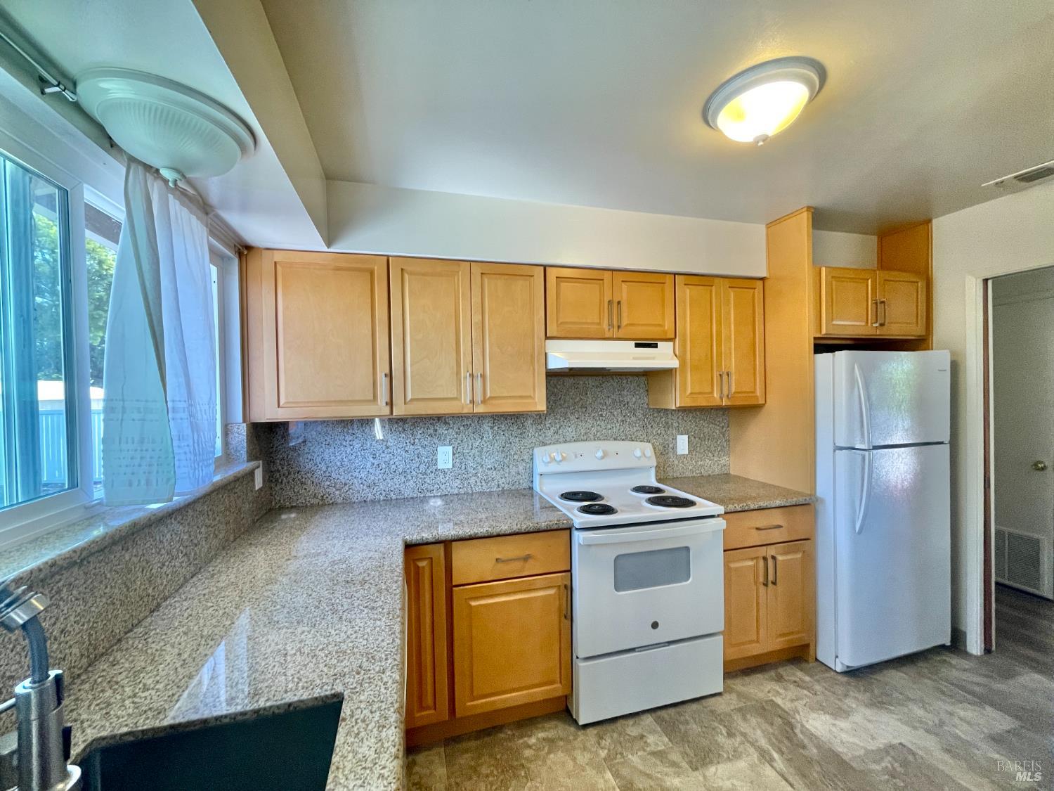 Detail Gallery Image 14 of 30 For 103 Olympic Cir, Vacaville,  CA 95687 - 2 Beds | 2 Baths
