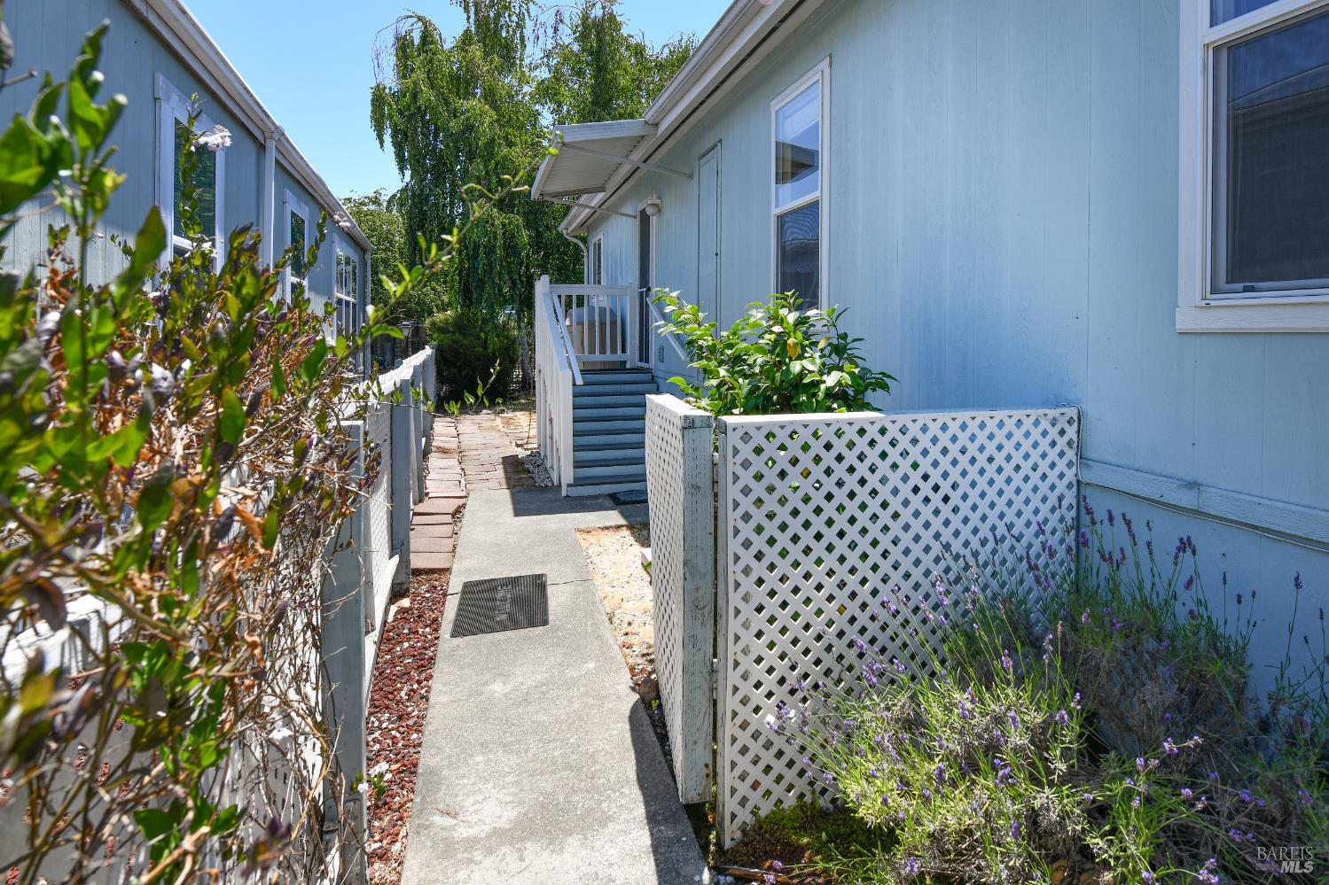 Detail Gallery Image 44 of 62 For 84 N Napa Dr, Petaluma,  CA 94954 - 3 Beds | 2 Baths