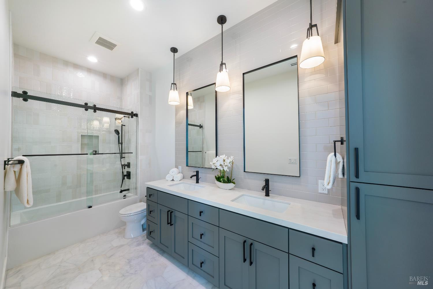 Detail Gallery Image 60 of 99 For 5925 Crystal Dr, Santa Rosa,  CA 95404 - 4 Beds | 4/1 Baths