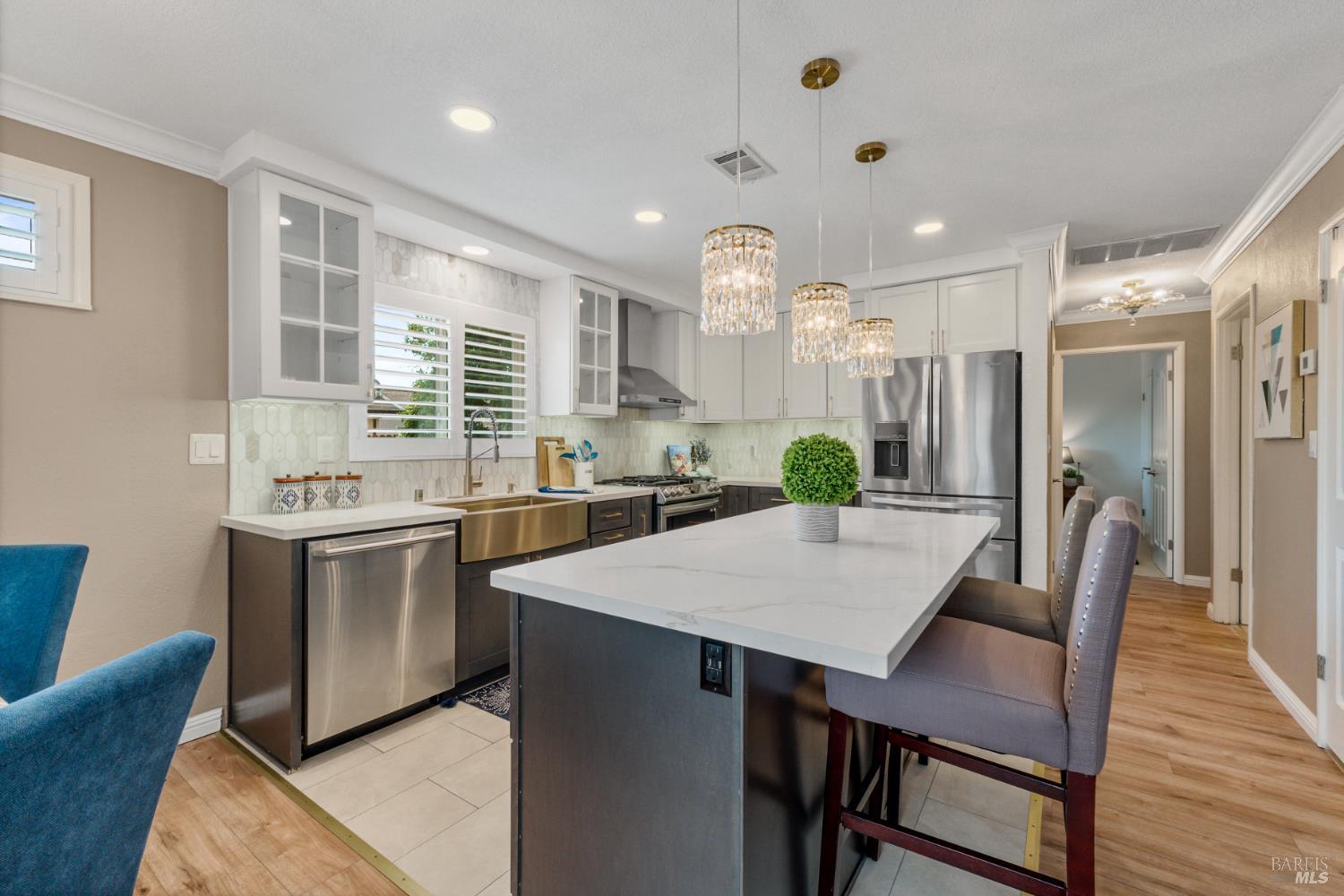 Detail Gallery Image 3 of 24 For 115 Myrtle St, Vacaville,  CA 95688 - 3 Beds | 1 Baths