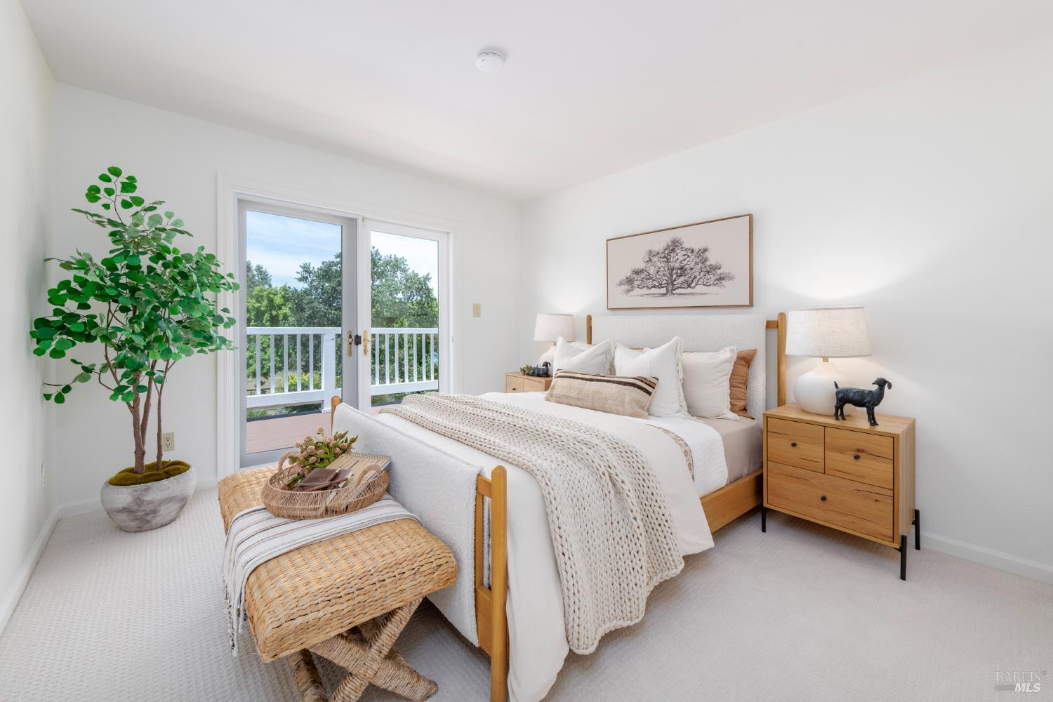 Detail Gallery Image 35 of 96 For 635 Palm Ave, Penngrove,  CA 94951 - 4 Beds | 2/1 Baths
