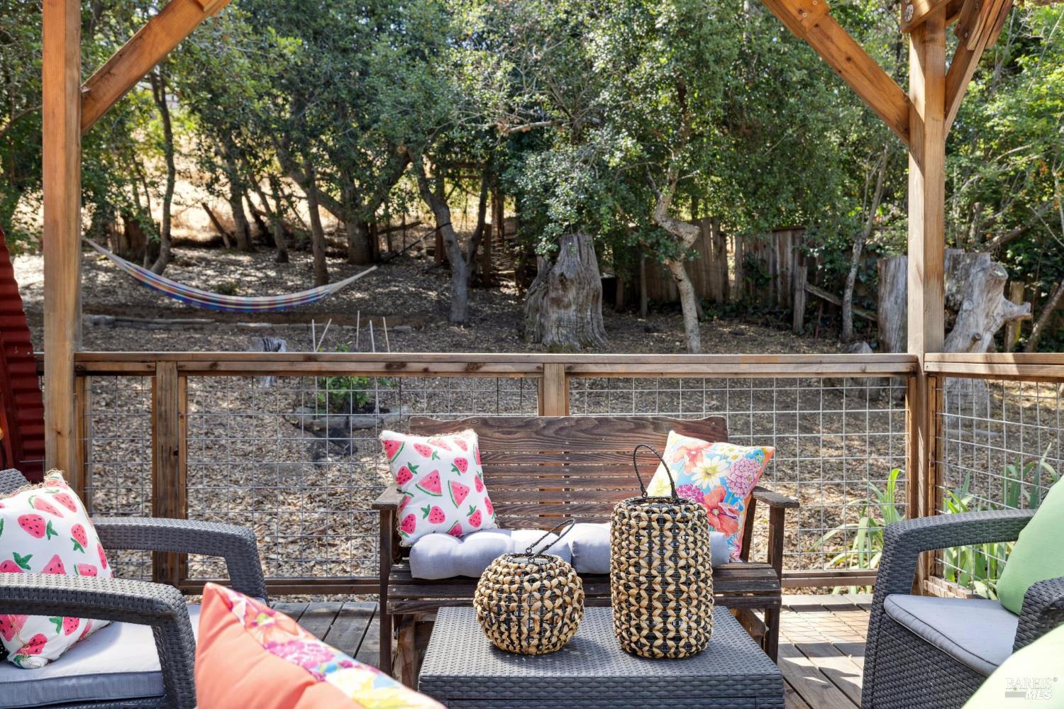 Detail Gallery Image 33 of 50 For 1863 Mountain View Ave, Petaluma,  CA 94952 - 2 Beds | 1 Baths