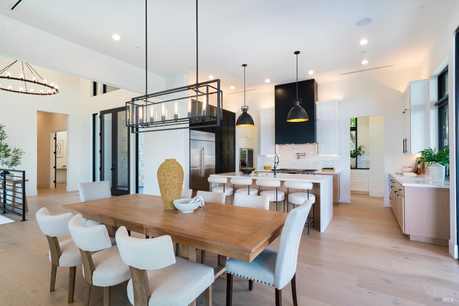 Detail Gallery Image 26 of 99 For 5925 Crystal Dr, Santa Rosa,  CA 95404 - 4 Beds | 4/1 Baths