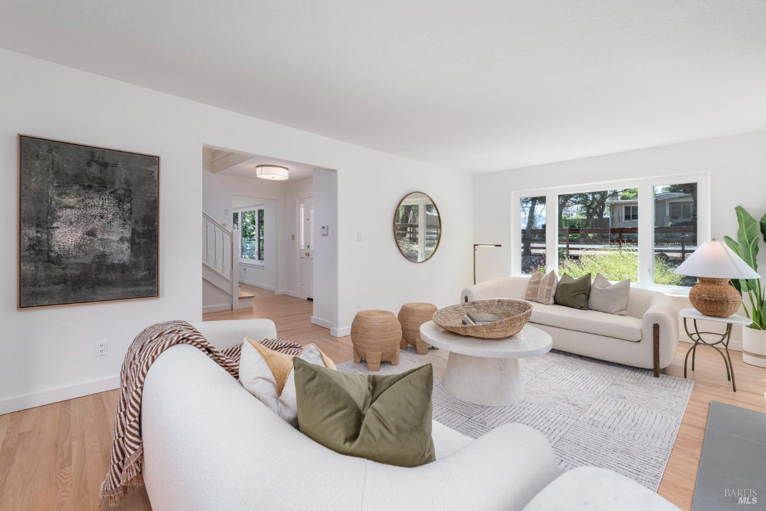 Detail Gallery Image 14 of 96 For 635 Palm Ave, Penngrove,  CA 94951 - 4 Beds | 2/1 Baths