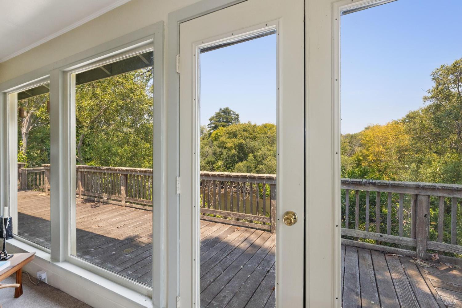 Detail Gallery Image 5 of 11 For 11160 Sir Francis Drake Blvd, Point Reyes Station,  CA 94956 - 2 Beds | 2 Baths